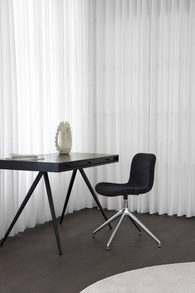 Langue Chair | Work - 4 star
